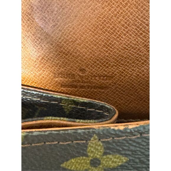 Authentic Louis Vuitton Pochette Dame GM - Picture 2 of 7